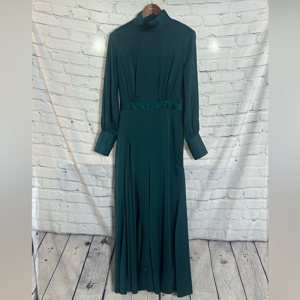 IINA Emerald Green Long Sleeve High Neck Wide Leg Jumpsuit
Size Large Brand New